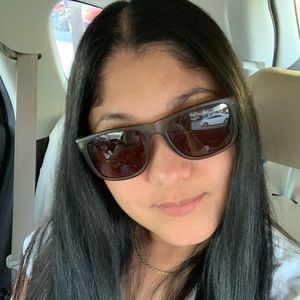 Meet your Posher, Ani